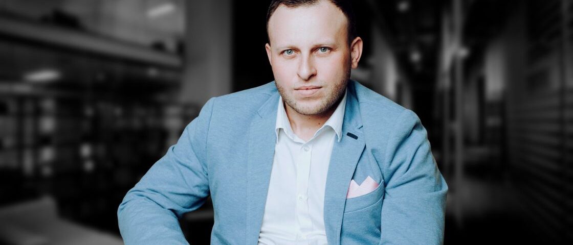 На фото Ігор Ніколенко