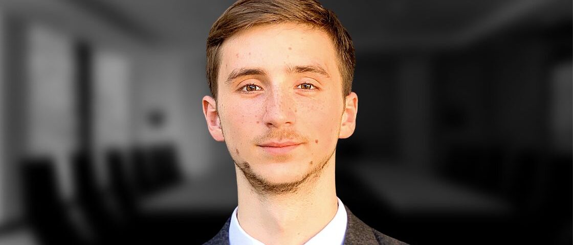 На фото Іван Лясківський, Legal It Group