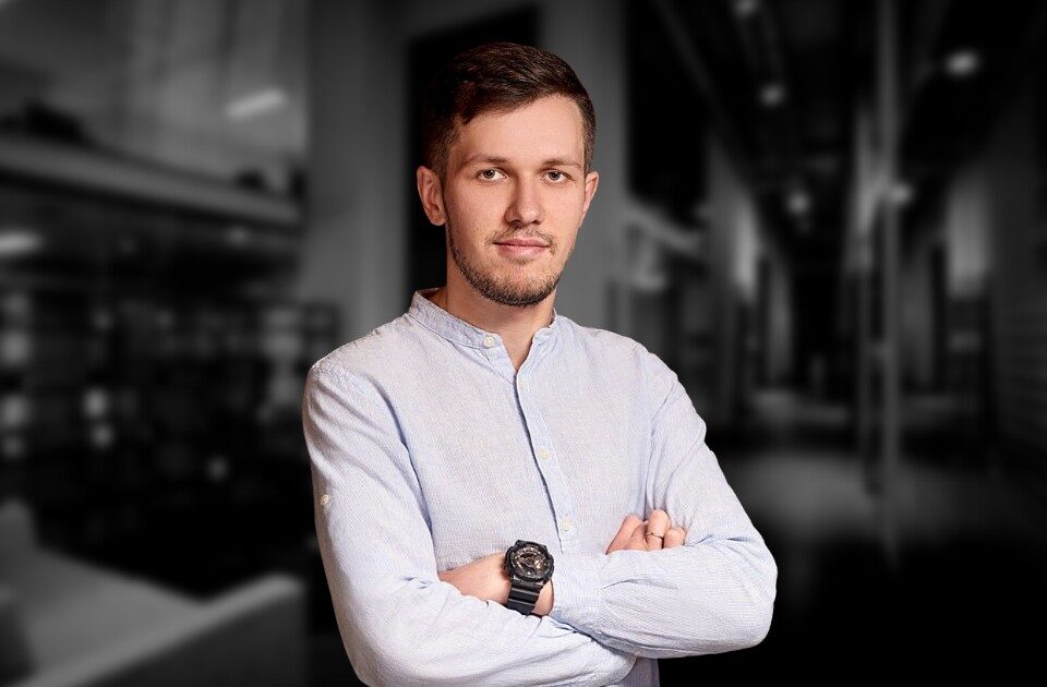 На фото Head Of Digital Marketing Communication DTEK Богдан Назаренко