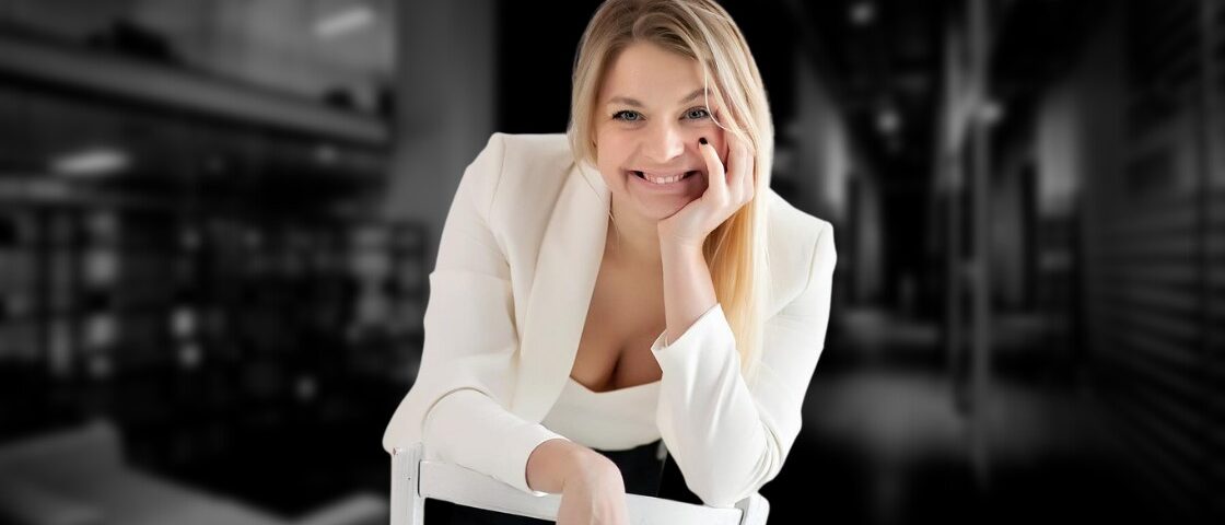 На фото Марія Гончаренко, керівниця напрямку комунікаційних та соціальних медіа, EVA