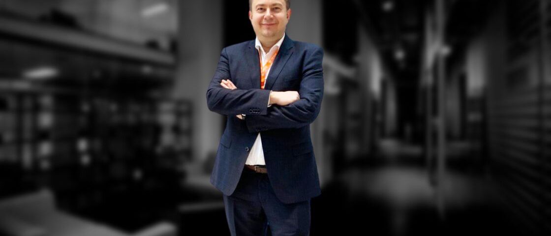 На фото доктор економічних наук Олександр Савич