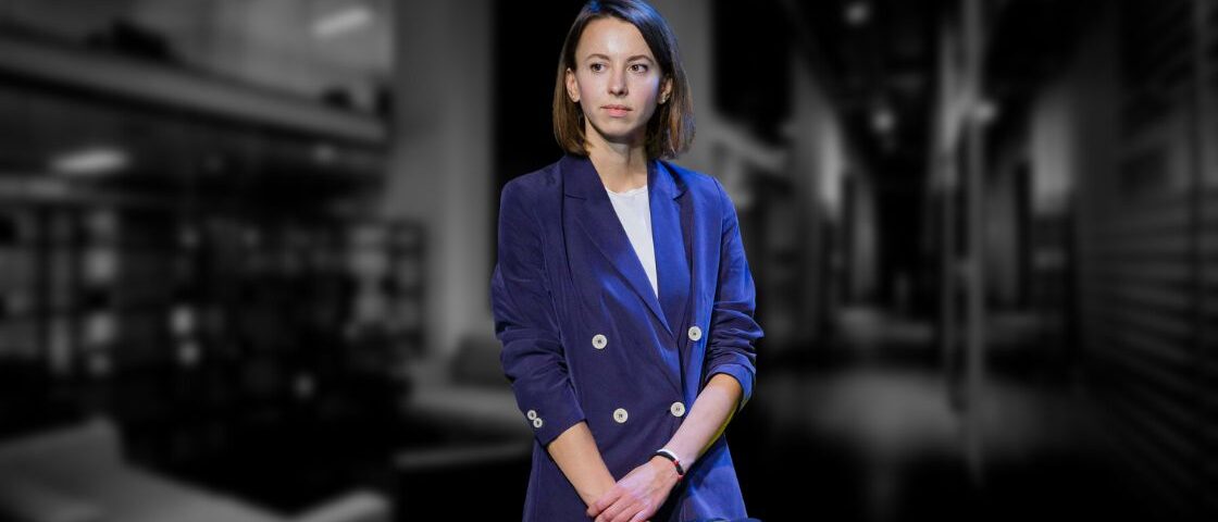 На фото Катерина Мельник, копірайтерка маркетингової агенції MullenLowe Adventa