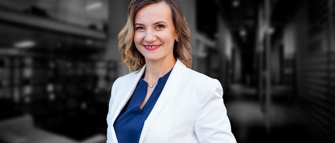На фото власниця агентства HR Potapova Юлія Потапова